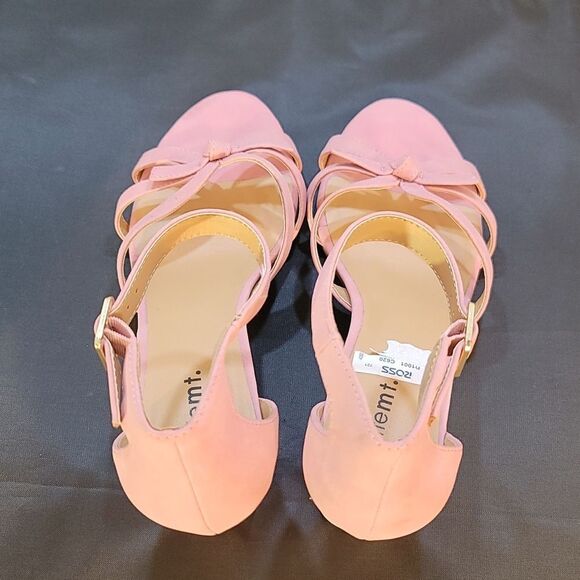 BRAND NEW WHITEMT BOWNOT LOW BLOCK HEEL SANDAL - Picture 4 of 15